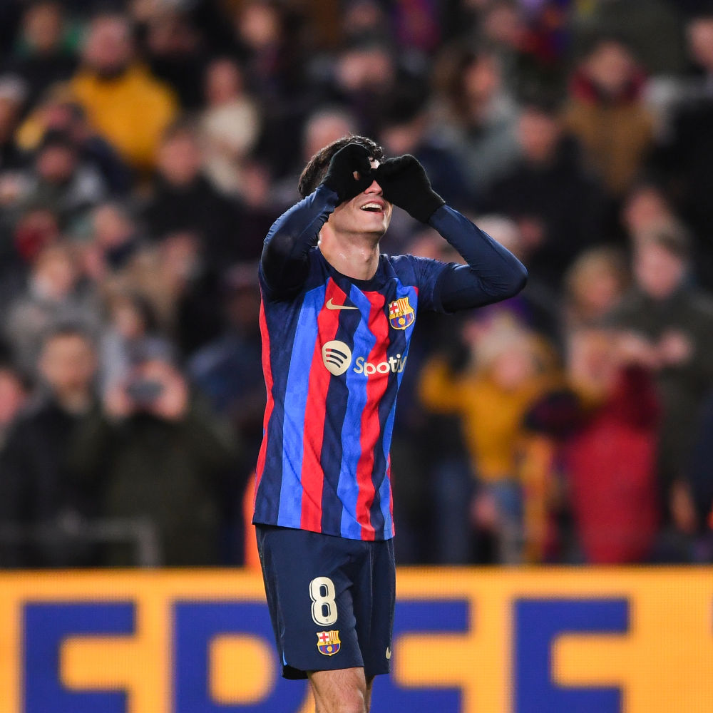 开云体育2026-皇马翻盘塞维利亚，佩德里高光表现  第2张